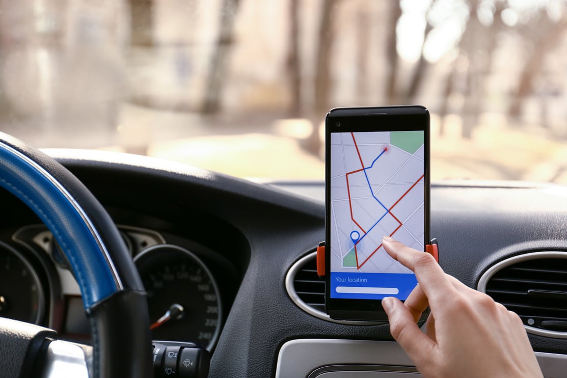 Car Driver Using Mobile Phone for Navigation